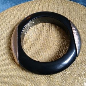 Bangle bracelet